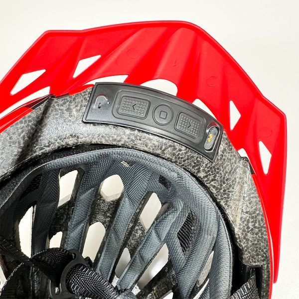 Захисний шолом Livall MT1 NEO (M) Black/Red (54-58см), акустика, мікрофон, сигнали поворотів та стопів, додаток, пульт BR80, Bluetooth 344454141 фото