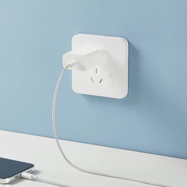Мережевий зарядний пристрій Xiaomi Mi 20W Charger Type-C EU White 634188584 фото