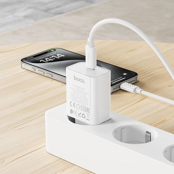 Мережевий зарядний пристрій HOCO C143A Benefit single port PD20W charger White 905649732 фото