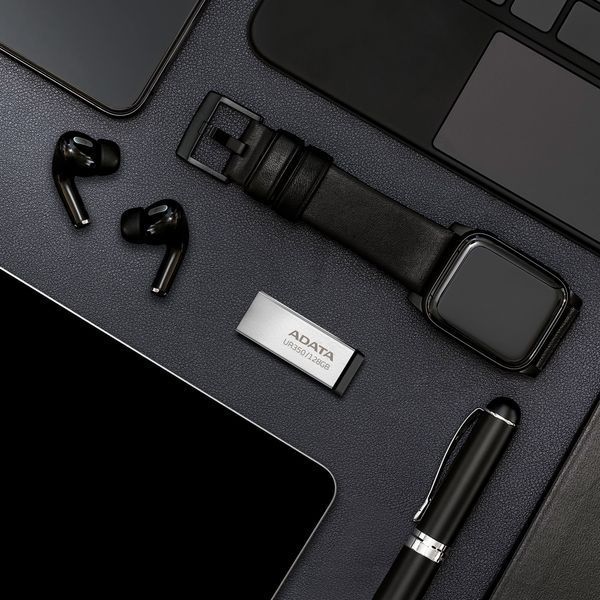 Флеш-накопичувач ADATA USB 3.2 UR 350 128Gb Silver/Black 848515112 фото