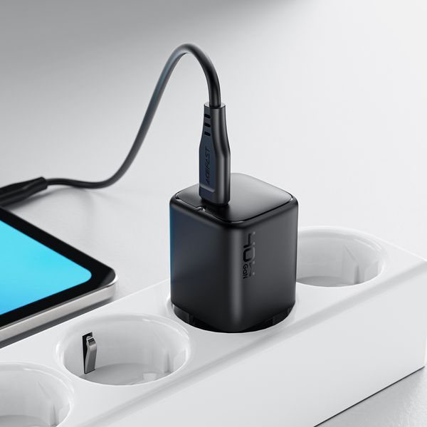 Мережевий зарядний пристрій ACEFAST A136 PD40W mini GaN USB-C fast charger Black 426356013 фото