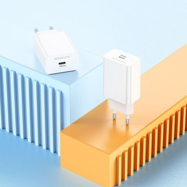Мережевий зарядний пристрій BOROFONE BA21A Pro Long journey single port PD20W charger White 262286825 фото