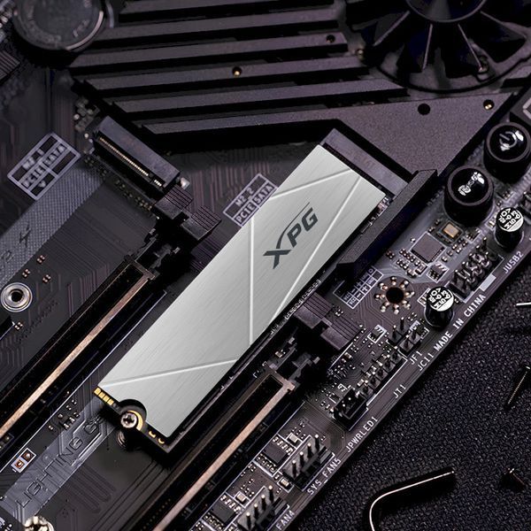 Накопичувач SSD M.2 ADATA GAMMIX S60 1TB 2280 PCIe 4x4 NVMe 3D NAND Read/Write:5000/3200 MB/sec 231339466 фото
