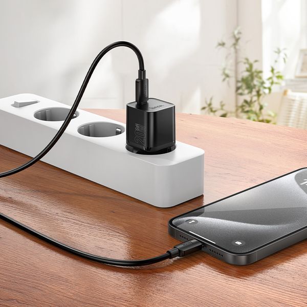 Мережевий зарядний пристрій HOCO N64 Ingenious single port PD20W charger BLack 181207885 фото